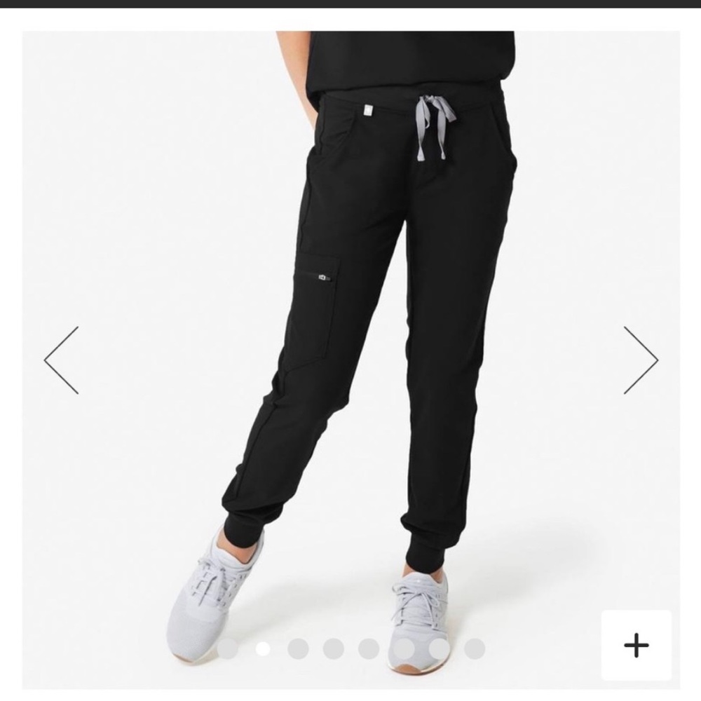 Fig jogger scrubs